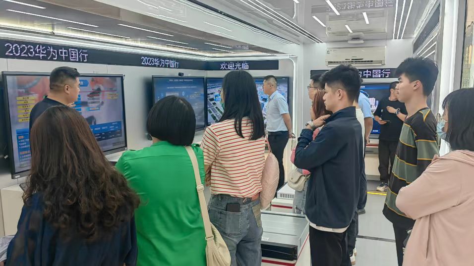 巡展拓市場 | 向下扎根，向外生長