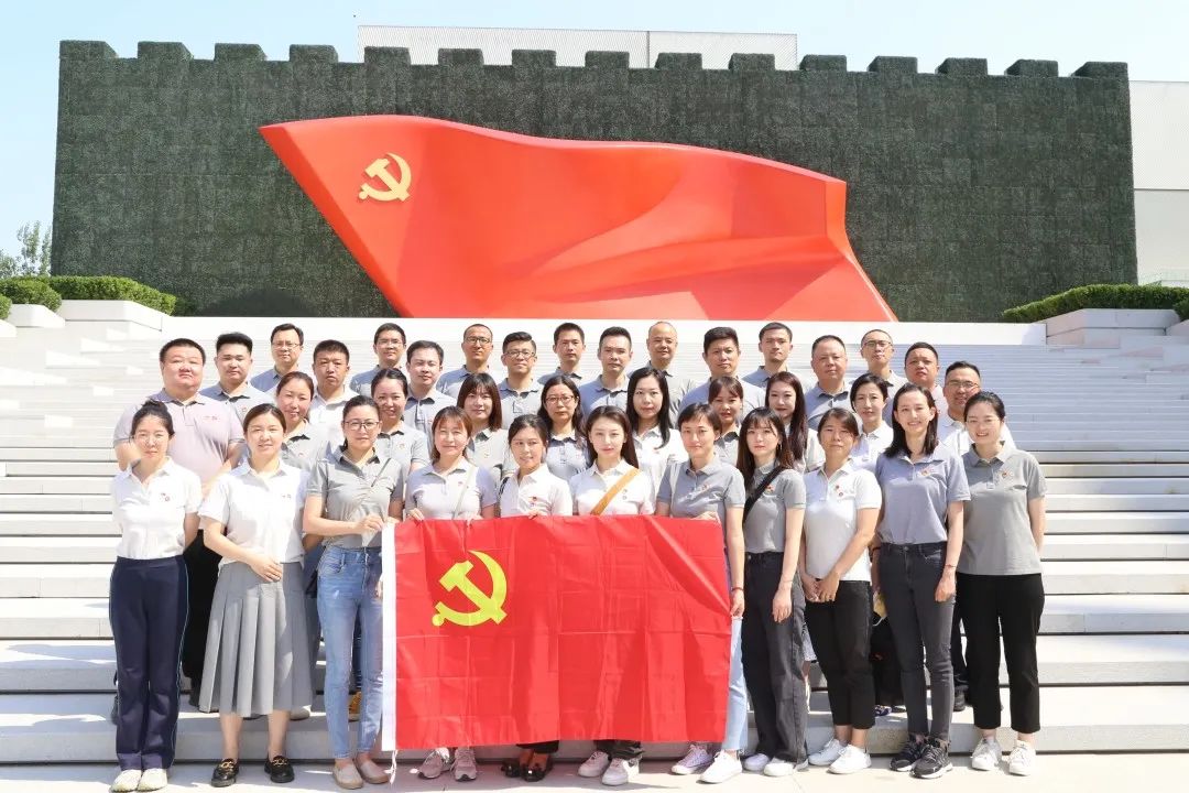 銘記奮斗歷程 擔(dān)當(dāng)歷史使命 | 中建材信息技術(shù)黨總支組織赴黨史展覽館開展主題黨日學(xué)習(xí)活動(dòng)